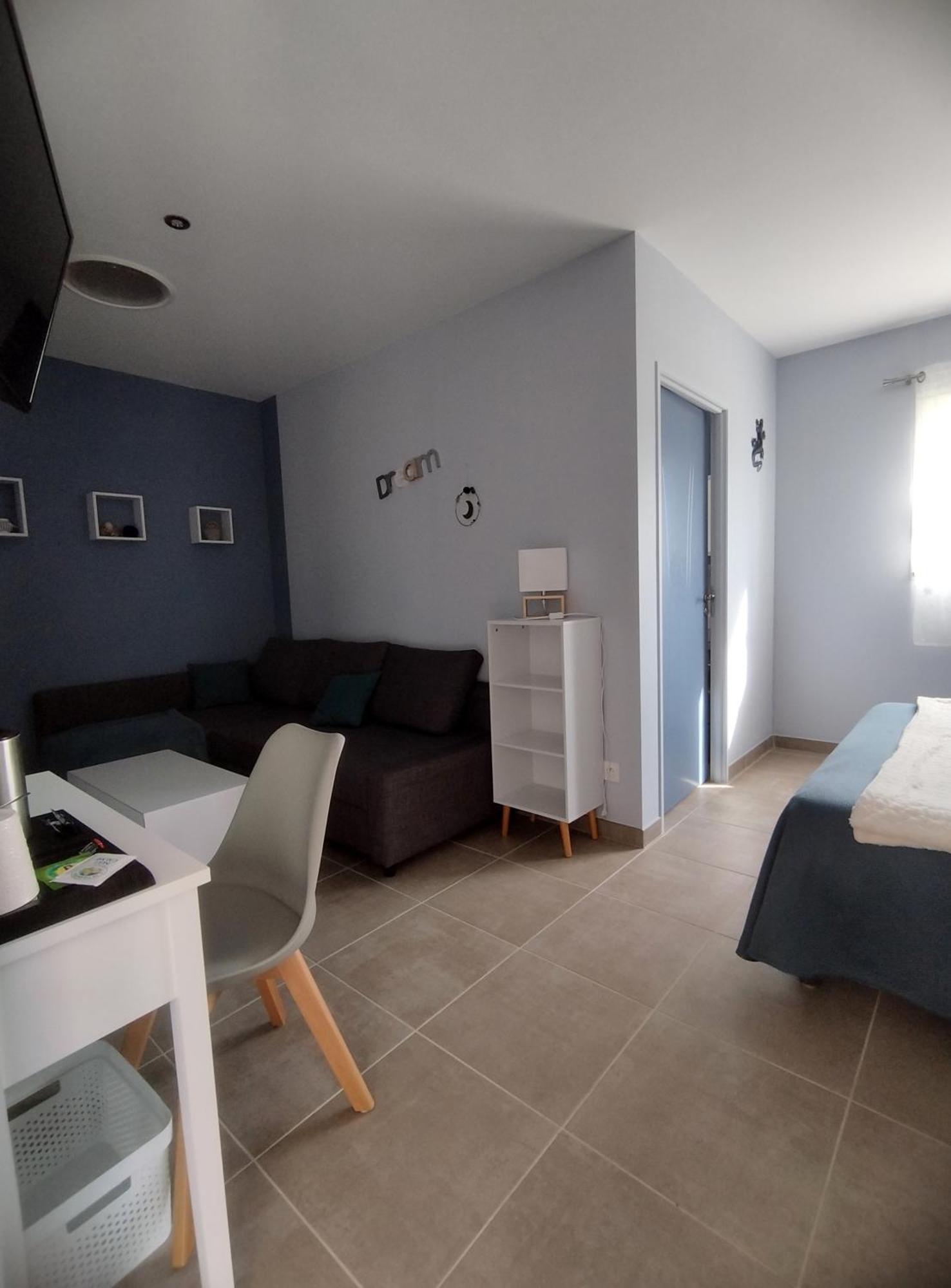 La Sarlamandre, Chambres Et Table D'Hotes Marcillac-Saint-Quentin ภายนอก รูปภาพ