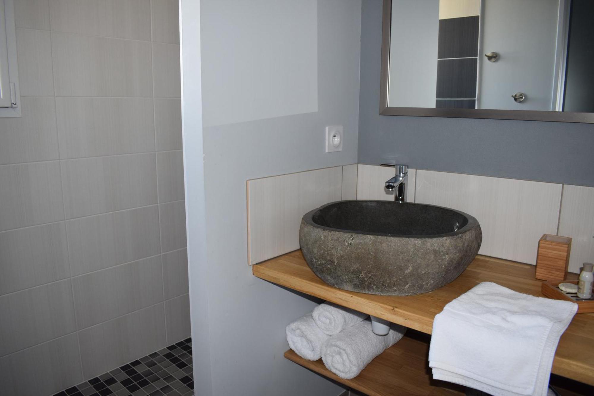 La Sarlamandre, Chambres Et Table D'Hotes Marcillac-Saint-Quentin ภายนอก รูปภาพ