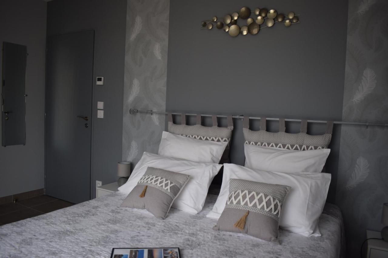 La Sarlamandre, Chambres Et Table D'Hotes Marcillac-Saint-Quentin ภายนอก รูปภาพ