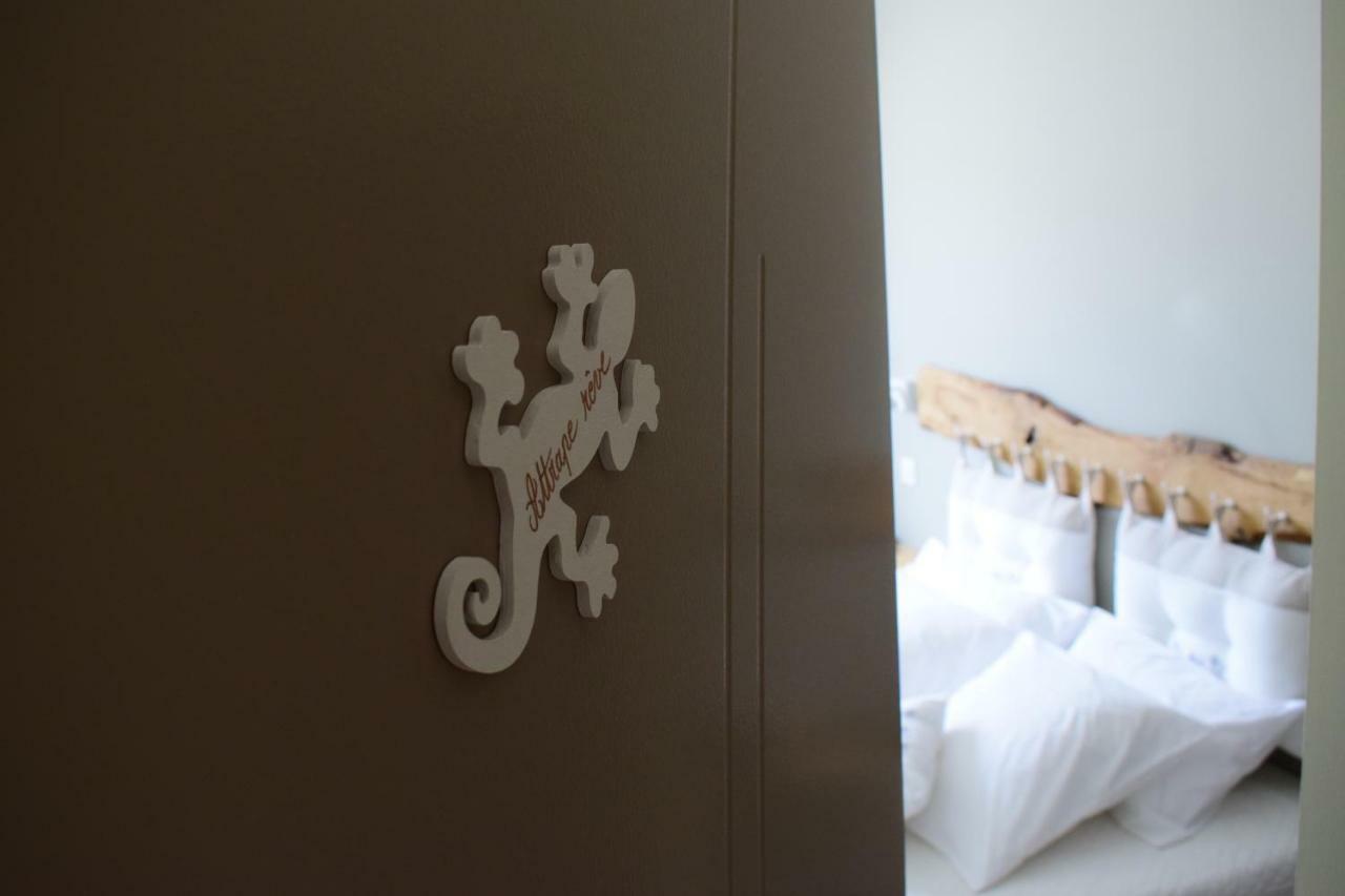 La Sarlamandre, Chambres Et Table D'Hotes Marcillac-Saint-Quentin ภายนอก รูปภาพ