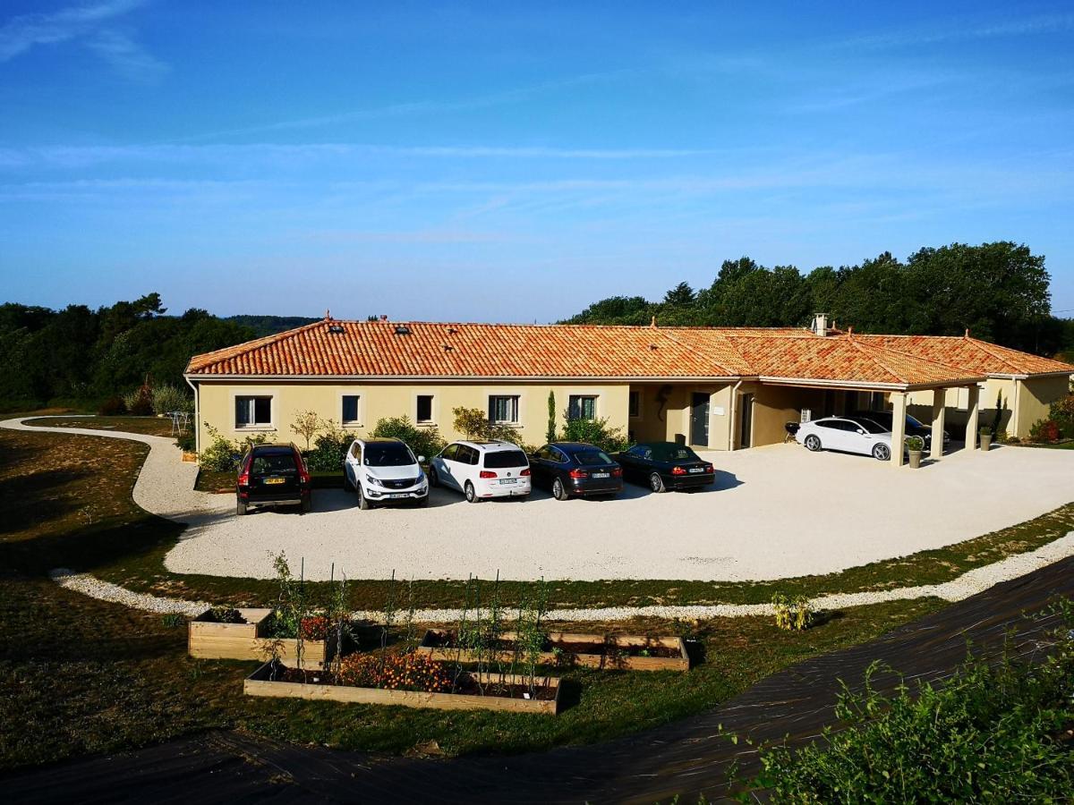 La Sarlamandre, Chambres Et Table D'Hotes Marcillac-Saint-Quentin ภายนอก รูปภาพ